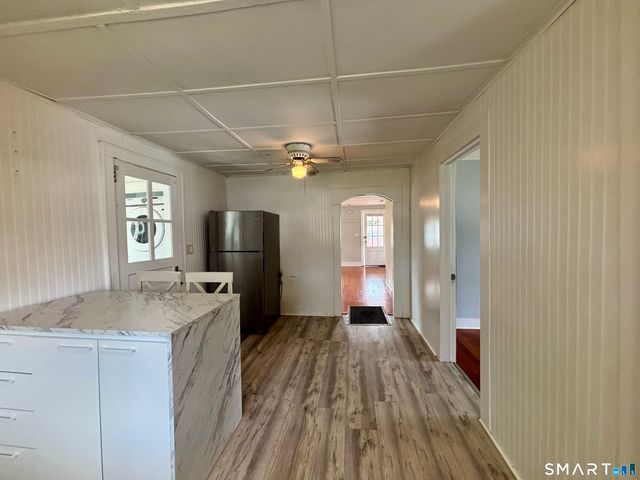40 Portland Avenue, Old Lyme, CT 06371