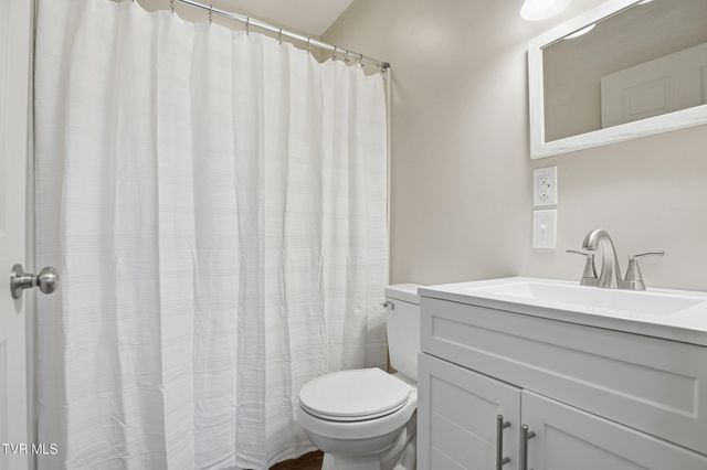 387 Old Watauga Rd, Watauga, TN 37694