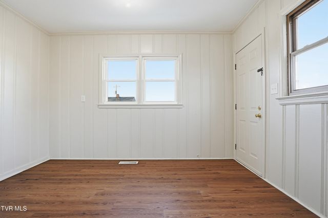 387 Old Watauga Rd, Watauga, TN 37694