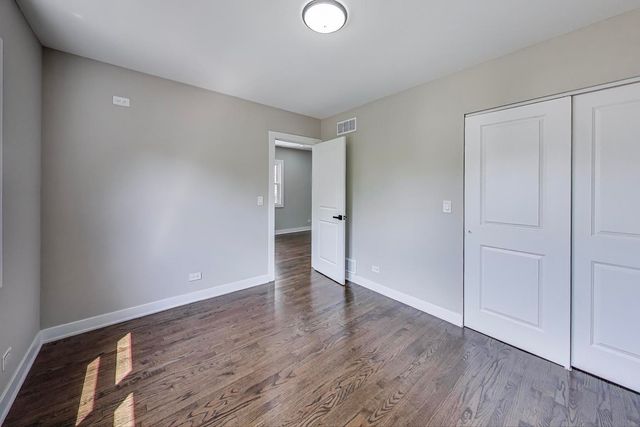 4305 N Mobile Avenue, Chicago, IL 60634