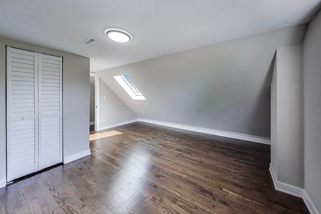 4305 N Mobile Avenue, Chicago, IL 60634