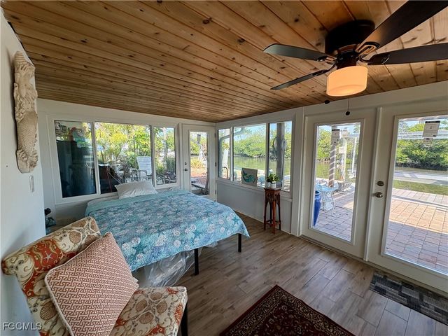 11242 Matlacha AVE, Matlacha, FL 33993