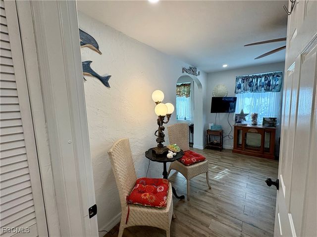 11242 Matlacha AVE, Matlacha, FL 33993