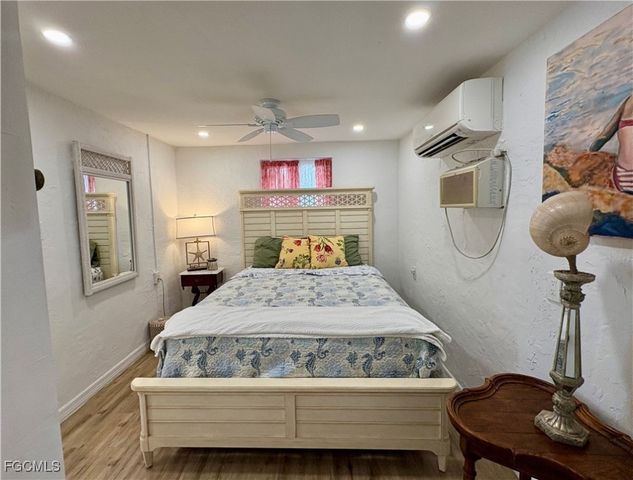 11242 Matlacha AVE, Matlacha, FL 33993