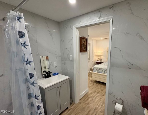 11242 Matlacha AVE, Matlacha, FL 33993