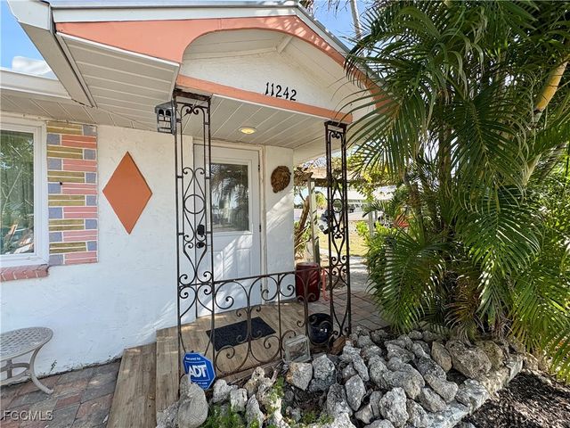 11242 Matlacha AVE, Matlacha, FL 33993