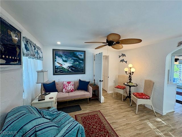 11242 Matlacha AVE, Matlacha, FL 33993