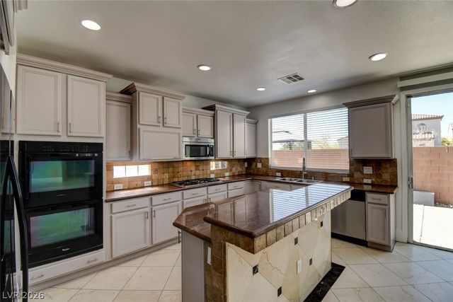 9003 Greek Palace Avenue, Las Vegas, NV 89178