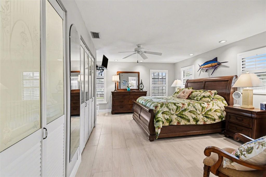 Image 14 of property listing at 543 BELVEDERE COURT, Punta Gorda, FL 33950