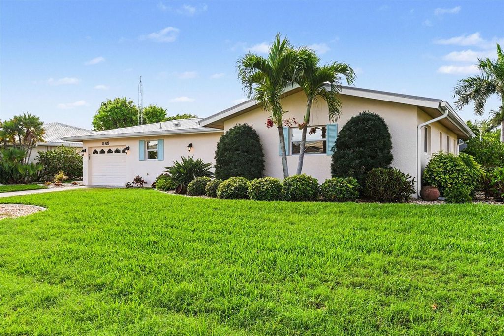 Image 3 of property listing at 543 BELVEDERE COURT, Punta Gorda, FL 33950