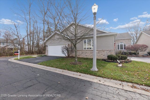 1409 Weatherhill Court, East Lansing, MI 48823