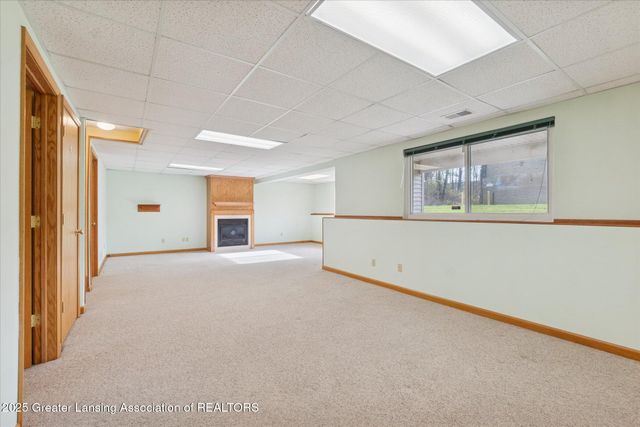 1409 Weatherhill Court, East Lansing, MI 48823