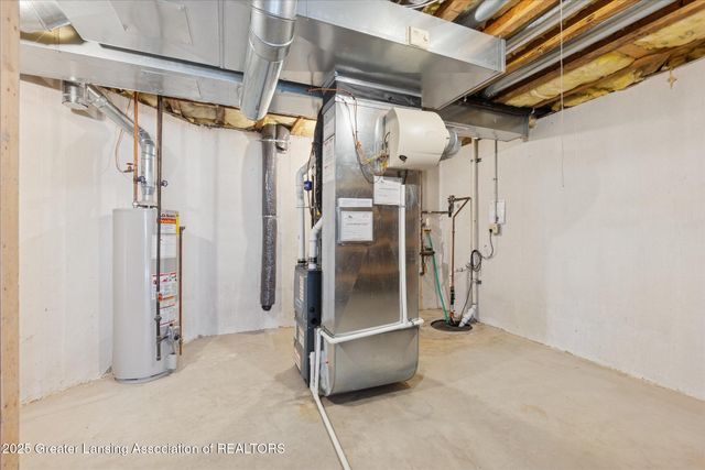 1409 Weatherhill Court, East Lansing, MI 48823