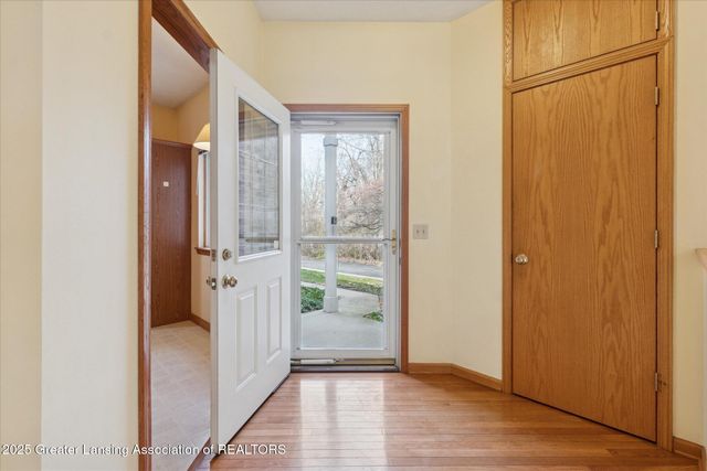 1409 Weatherhill Court, East Lansing, MI 48823