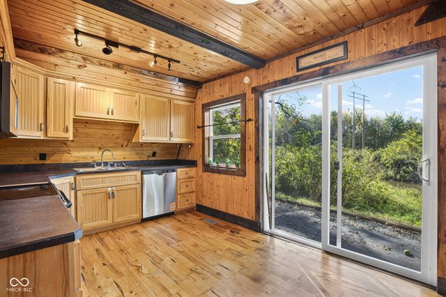 1503 E 600 S, Anderson, IN 46013