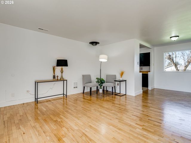 7412 Ne 121ST Ct, Vancouver, WA 98682