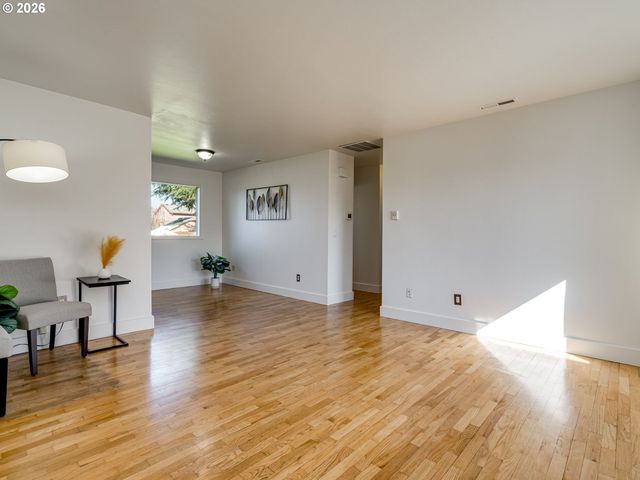 7412 Ne 121ST Ct, Vancouver, WA 98682