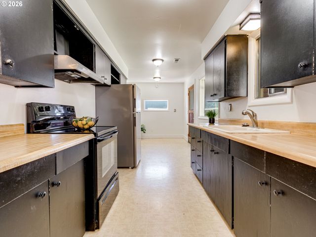 7412 Ne 121ST Ct, Vancouver, WA 98682