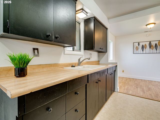 7412 Ne 121ST Ct, Vancouver, WA 98682