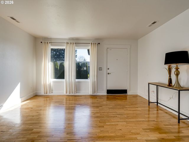 7412 Ne 121ST Ct, Vancouver, WA 98682