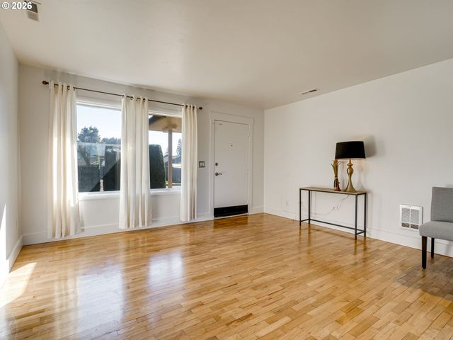 7412 Ne 121ST Ct, Vancouver, WA 98682