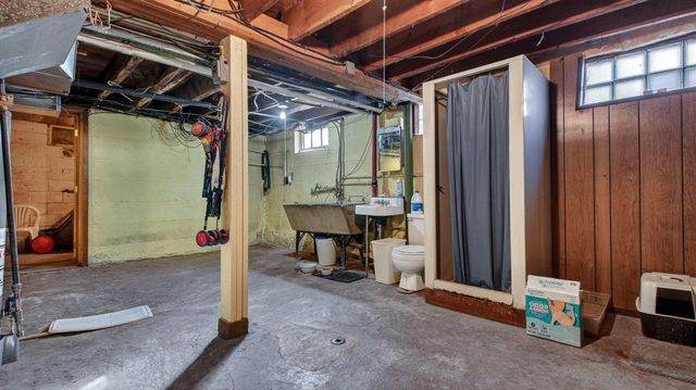 512 W Evans Street, Rice Lake, WI 54868