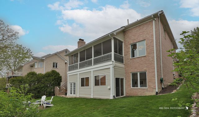 21827 W RIVIERA Court, Mundelein, IL 60060