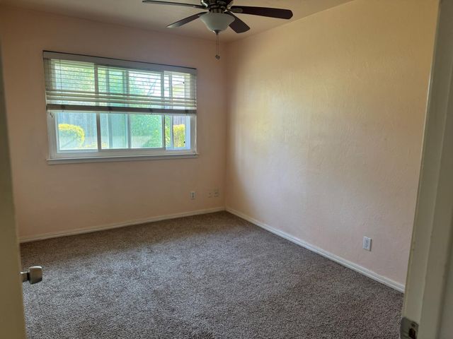 4656 N 5th Street, Fresno, CA 93726