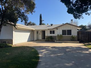 4656 N 5th Street, Fresno, CA 93726