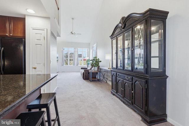 505 N BURBERRY LN, Mount Wolf, PA 17347