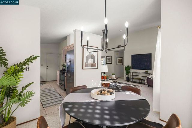 1701 Pine Ct, Oakley, CA 94561