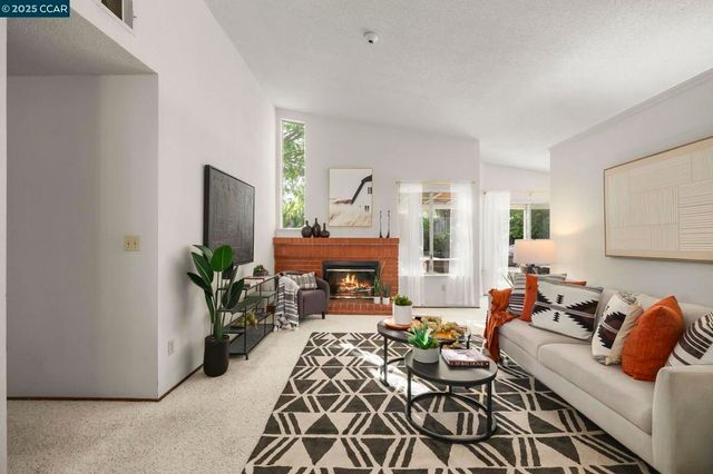 1701 Pine Ct, Oakley, CA 94561