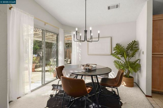 1701 Pine Ct, Oakley, CA 94561