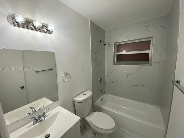 1842 Madison St 3, Hollywood, FL 33020