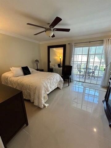 9141 Sunrise Lakes Boulevard 208, Sunrise, FL 33322