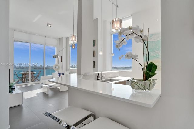 725 NE 22nd St PH1A, Miami, FL 33137