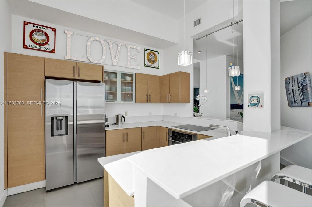 Image 26 of property listing at 725 NE 22nd St PH1A, Miami, FL 33137