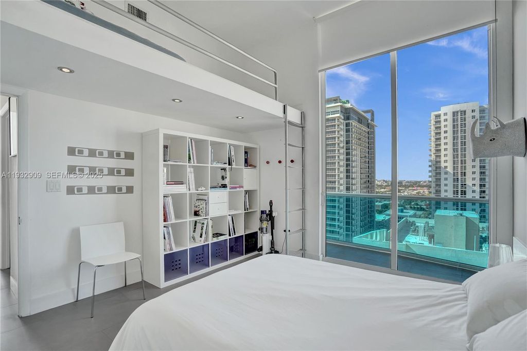 Image 36 of property listing at 725 NE 22nd St PH1A, Miami, FL 33137