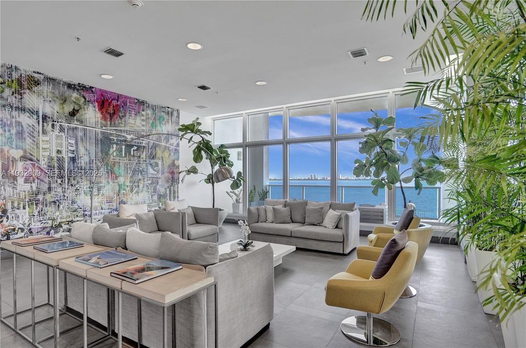 Image 40 of property listing at 725 NE 22nd St PH1A, Miami, FL 33137