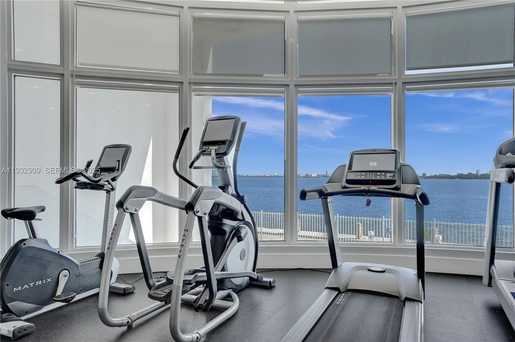 Image 42 of property listing at 725 NE 22nd St PH1A, Miami, FL 33137