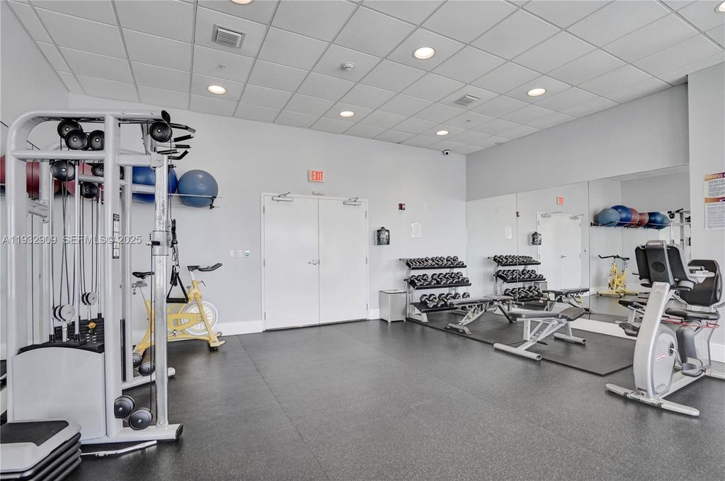 Image 44 of property listing at 725 NE 22nd St PH1A, Miami, FL 33137