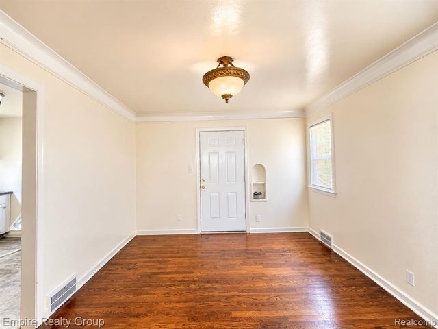 14481 Maddelein Street, Detroit, MI 48205