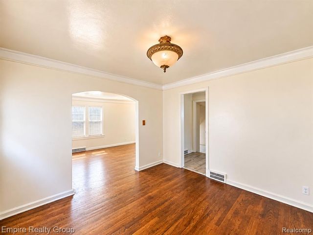 14481 Maddelein Street, Detroit, MI 48205