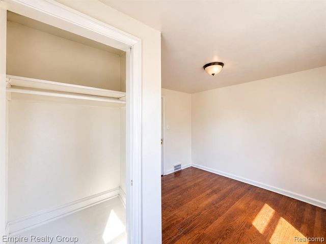 14481 Maddelein Street, Detroit, MI 48205