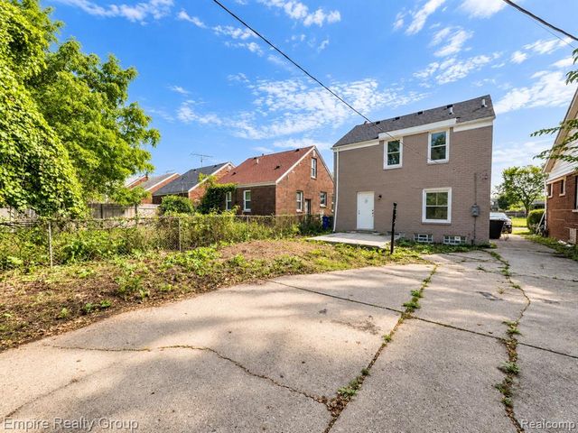 14481 Maddelein Street, Detroit, MI 48205
