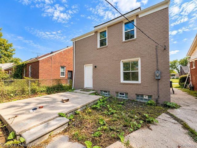 14481 Maddelein Street, Detroit, MI 48205