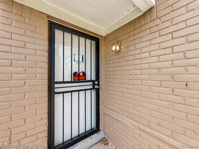 14481 Maddelein Street, Detroit, MI 48205