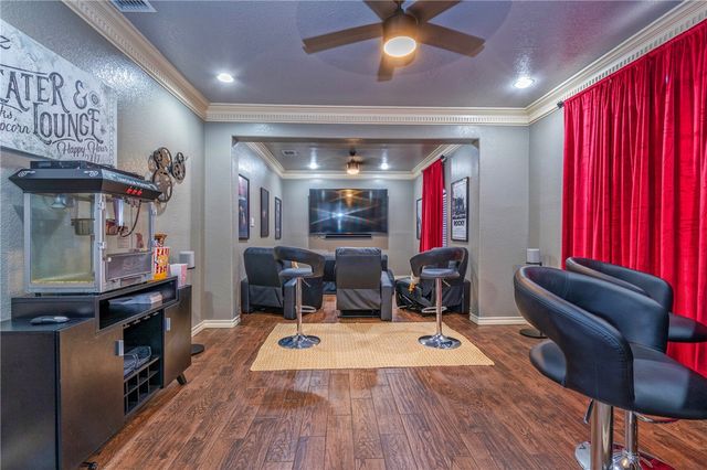 14841 Santa Gertrudis Dr, Corpus Christi, TX 78410