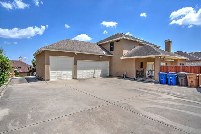 14841 Santa Gertrudis Dr, Corpus Christi, TX 78410