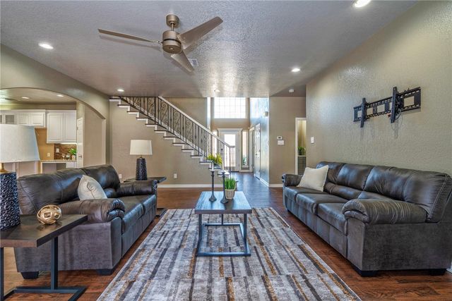 14841 Santa Gertrudis Dr, Corpus Christi, TX 78410